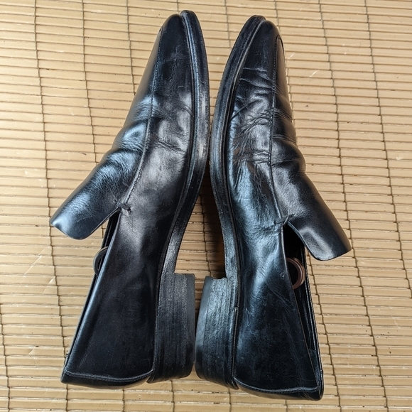Gucci men's black leather loafers sz 8.5D . Made in Italy. Authenticated. - Picture 5 of 12
